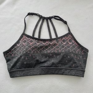 Gaiam Yoga Bra Medium Super Soft Band Removable Cups Criss-Cross Back